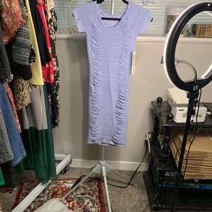 Aura‎ Lilac Ruched Midi Dress
